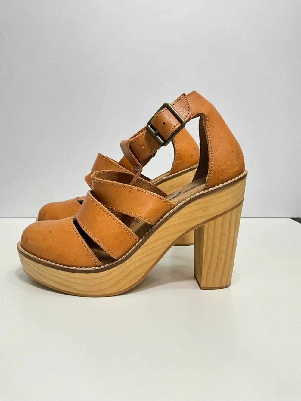 Free People Mix It Up Platform Sandals Cognac Leather Wood Heel Size 7.5